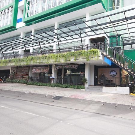 Harvia Suites Kebon Jeruk Jakarta Kültér fotó