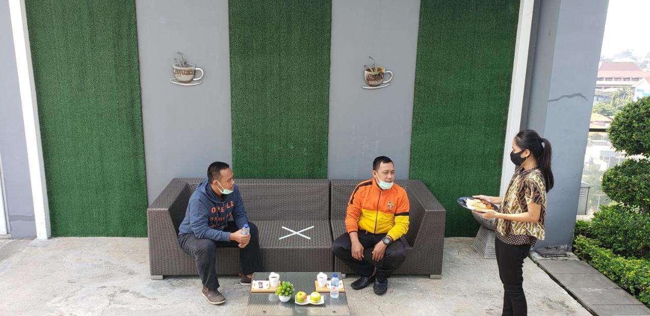 Harvia Suites Kebon Jeruk Jakarta Kültér fotó