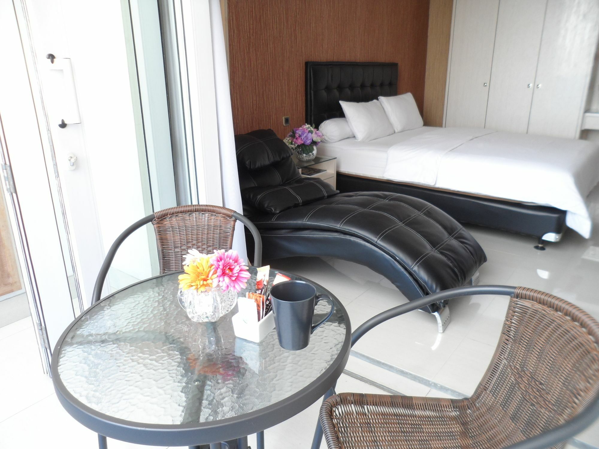 Harvia Suites Kebon Jeruk Jakarta Kültér fotó