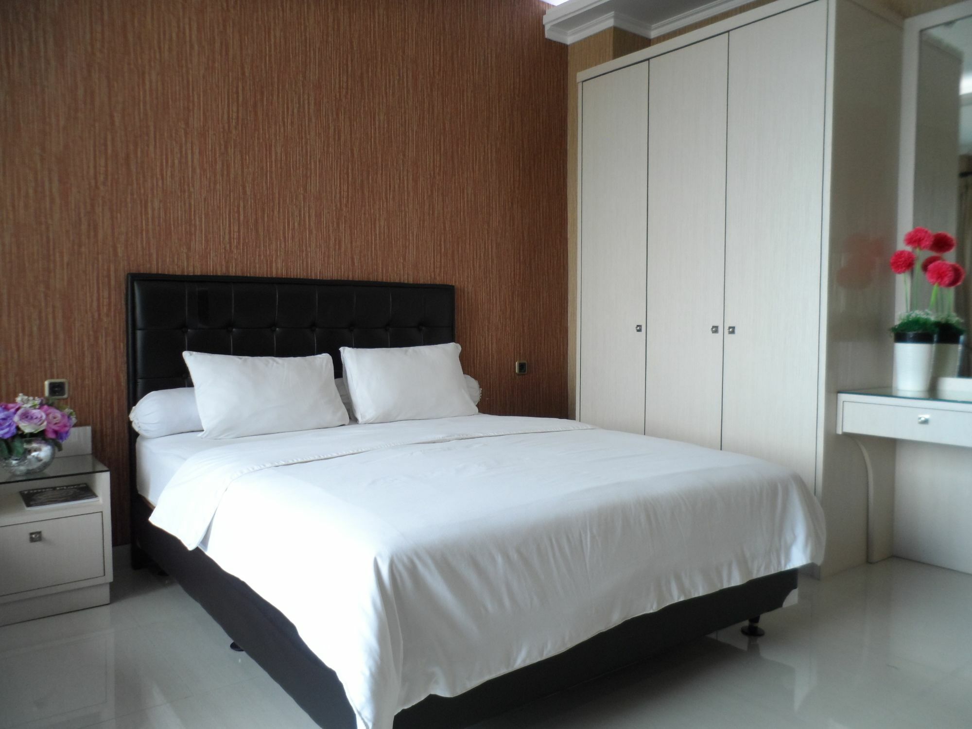 Harvia Suites Kebon Jeruk Jakarta Kültér fotó